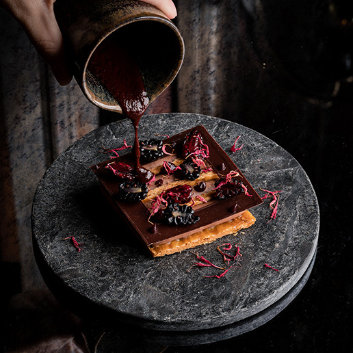 Gourmet dessert for a bachelorette party at Dans le Noir ? restaurant