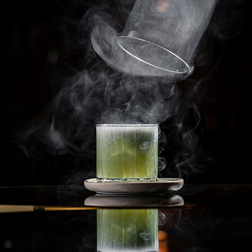 Smoking green cocktail at Dans le Noir ? restaurant